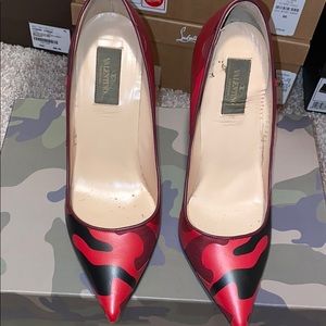 Valentino rockstud pump